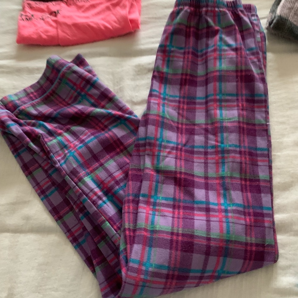 PJ’s - Picture 3 of 6